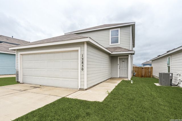 12850 RATCLIFF LK, St Hedwig, TX 78152