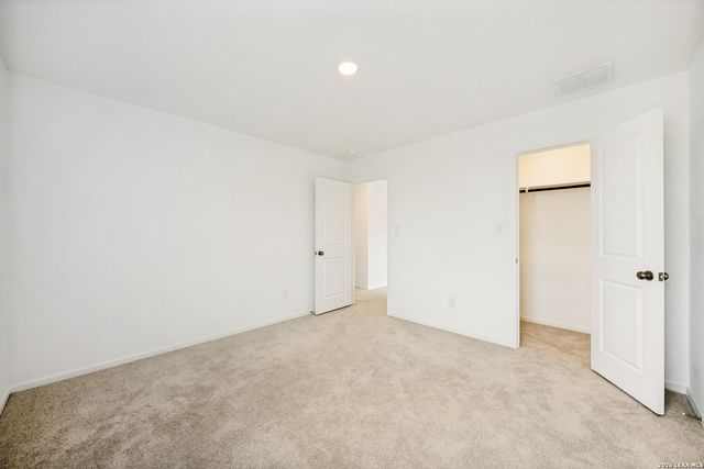 12850 RATCLIFF LK, St Hedwig, TX 78152