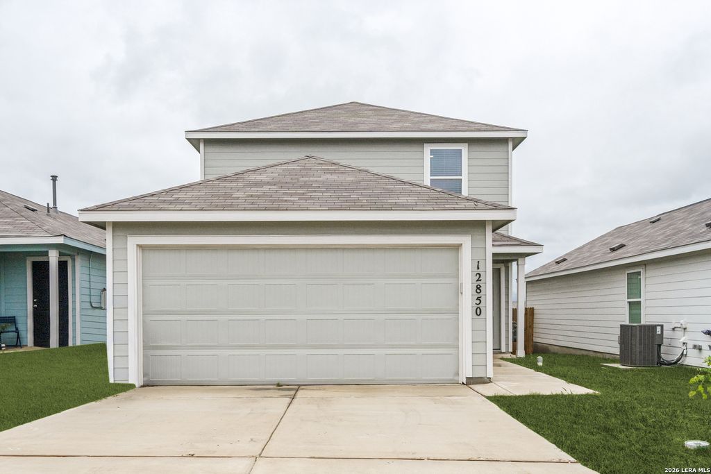 12850 RATCLIFF LK, St Hedwig, TX 78152