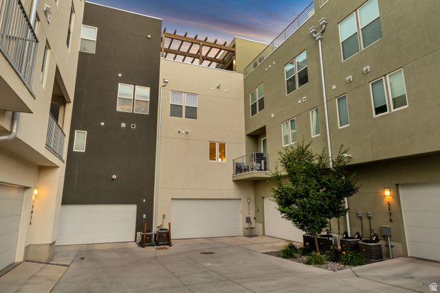 5172 W LAKE AVE, South Jordan, UT 84009