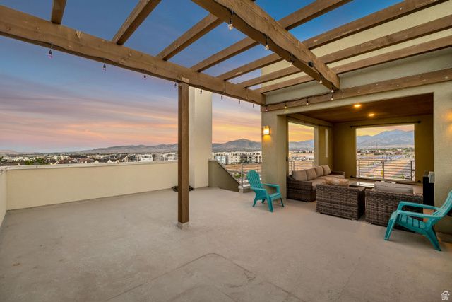 5172 W LAKE AVE, South Jordan, UT 84009