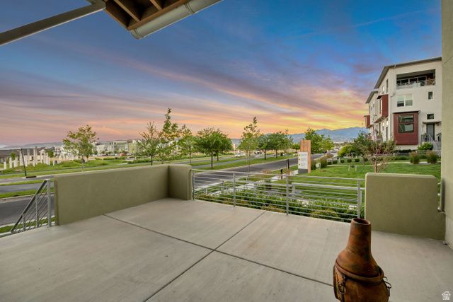 5172 W LAKE AVE, South Jordan, UT 84009
