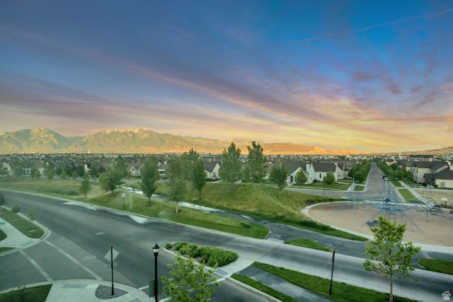 5172 W LAKE AVE, South Jordan, UT 84009
