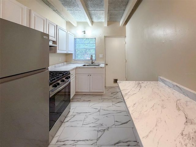 219 NW 3RD AVENUE B, Gainesville, FL 32601