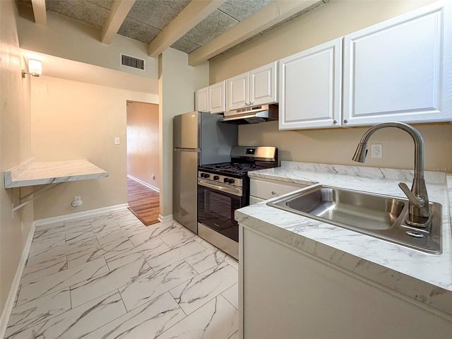 219 NW 3RD AVENUE B, Gainesville, FL 32601