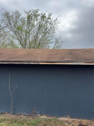920 W Woodson Street, El Reno, OK 73036