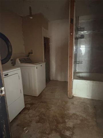 920 W Woodson Street, El Reno, OK 73036