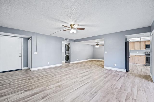 5169 PURITAN CIRCLE, Tampa, FL 33617