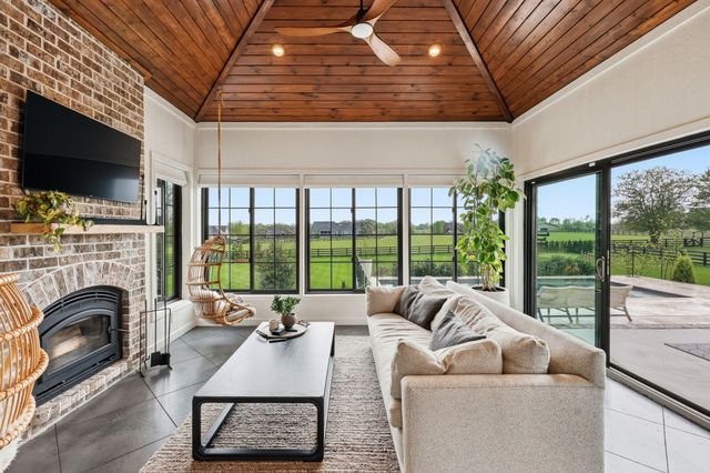 110 Mill Springs Circle, Nicholasville, KY 40356