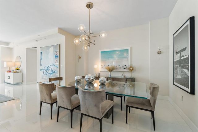2720 Donald Ross Road 202, Palm Beach Gardens, FL 33410