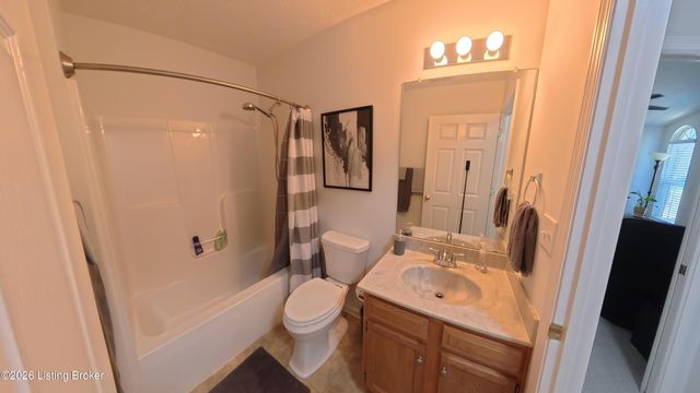 11309 Ridge Lake Dr, Louisville, KY 40272