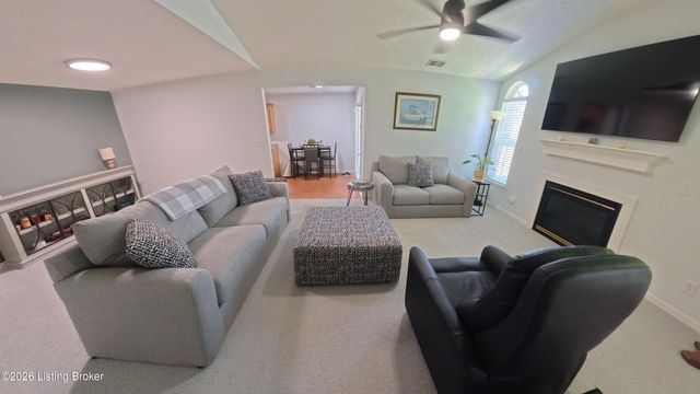 11309 Ridge Lake Dr, Louisville, KY 40272