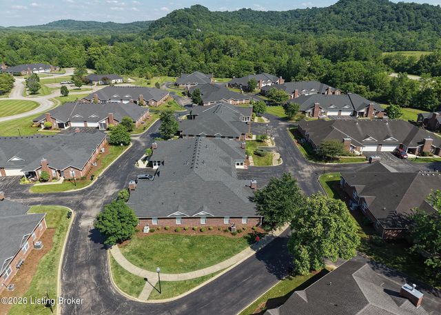 11309 Ridge Lake Dr, Louisville, KY 40272