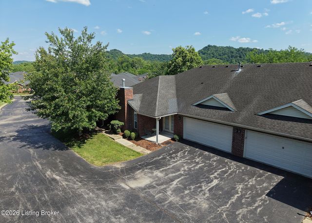 11309 Ridge Lake Dr, Louisville, KY 40272