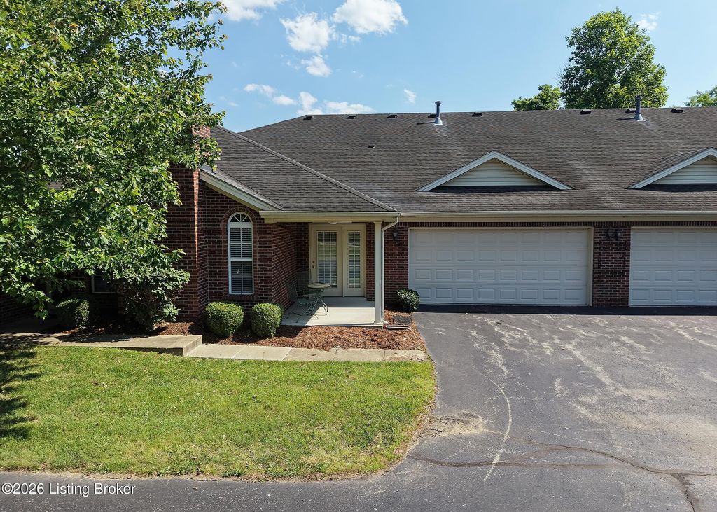 11309 Ridge Lake Dr, Louisville, KY 40272