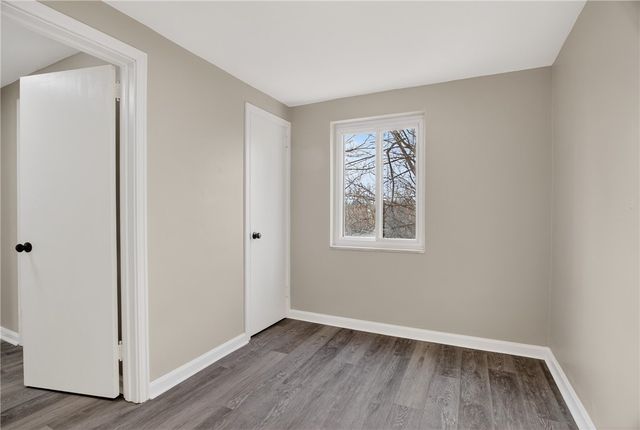 79 Beechmont Ave, West View, PA 15229