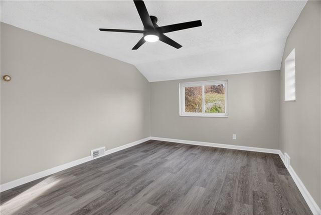 79 Beechmont Ave, West View, PA 15229