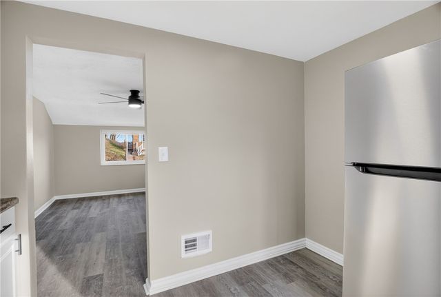 79 Beechmont Ave, West View, PA 15229