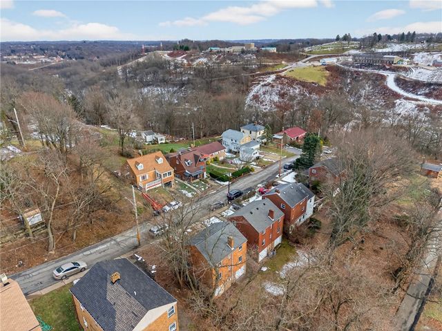 79 Beechmont Ave, West View, PA 15229