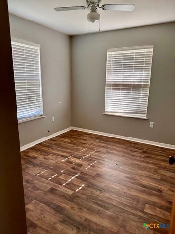 1612 Alamo Drive, Victoria, TX 77901