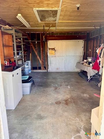 1612 Alamo Drive, Victoria, TX 77901