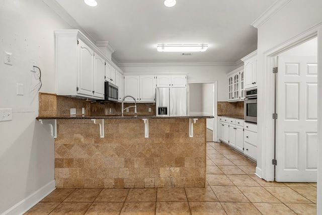 907 Oakhurst Drive, Smiths Station, AL 36877