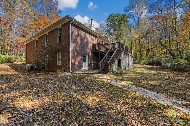 907 Oakhurst Drive, Smiths Station, AL 36877