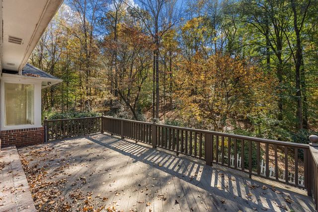 907 Oakhurst Drive, Smiths Station, AL 36877