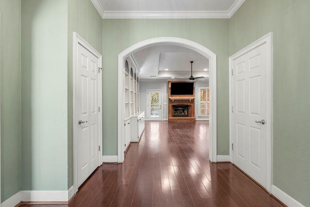 907 Oakhurst Drive, Smiths Station, AL 36877