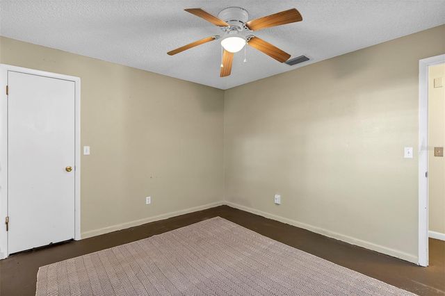 2329 NORTH AVENUE, Leesburg, FL 34748