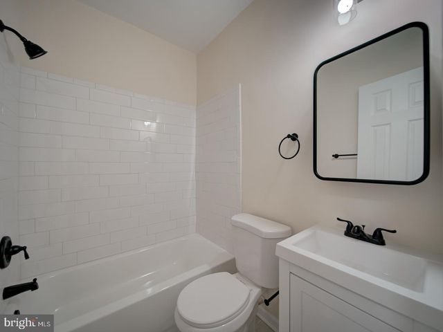 1946 I ST NE, Washington, DC 20002