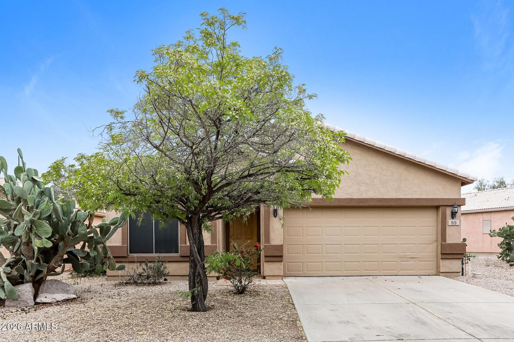 65 E SADDLE Way, San Tan Valley, AZ 85143 — exterior