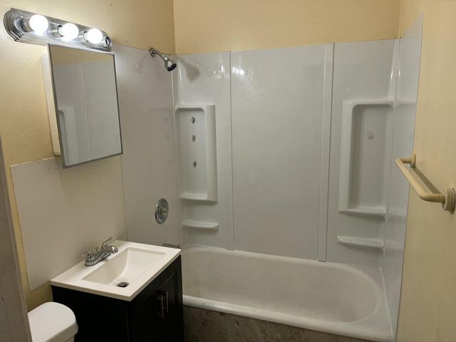 4556 N 29th STREET, Milwaukee, WI 53209