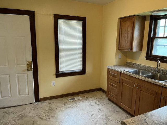 4556 N 29th STREET, Milwaukee, WI 53209