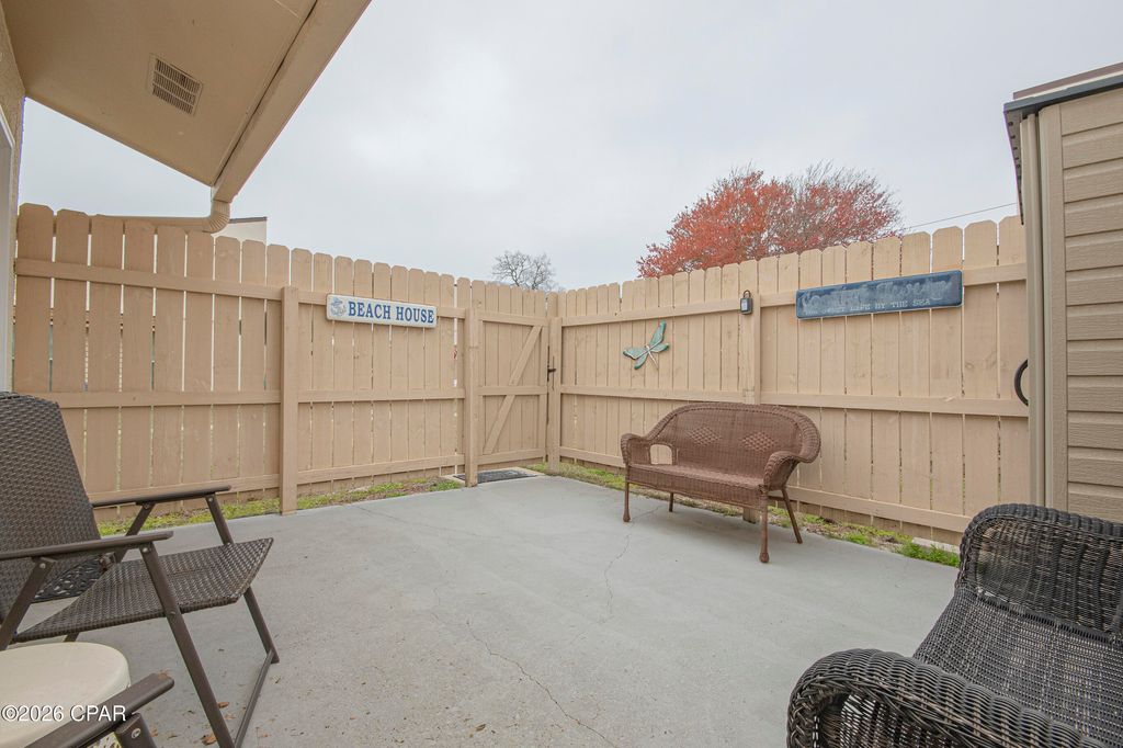 Image 10 of property listing at 17462 Front Beach Road 18D, Panama City Beach, FL 32413