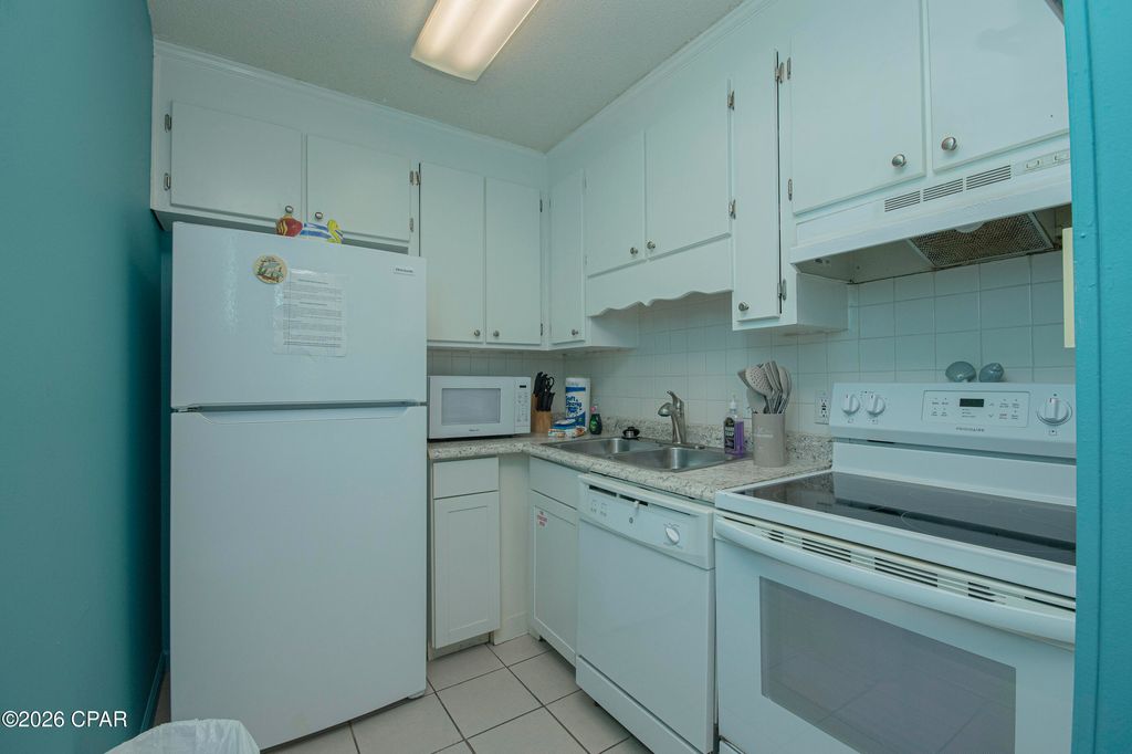 Image 5 of property listing at 17462 Front Beach Road 18D, Panama City Beach, FL 32413