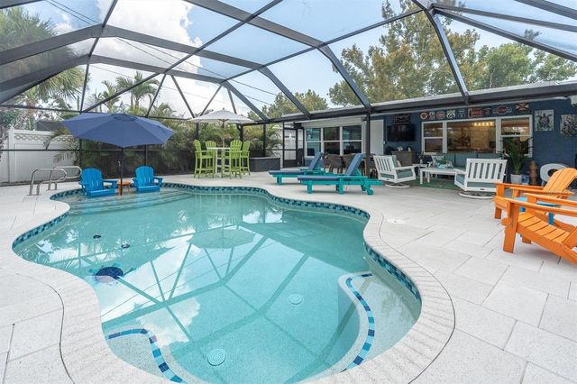 13179 DORCHESTER DRIVE, Seminole, FL 33776