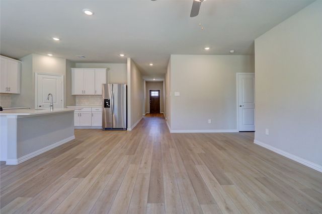 3410 Pat Mayse Drive, Farmersville, TX 75442