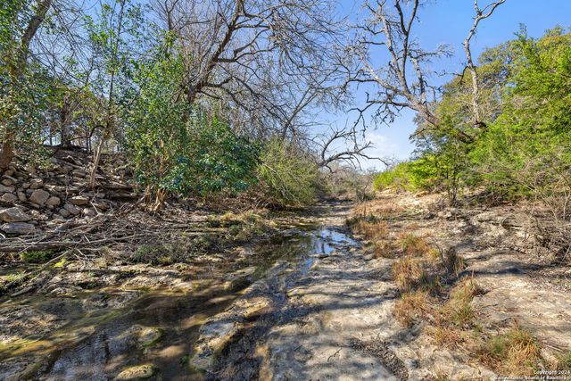 111 La Luna Drive, Blanco, TX 78606