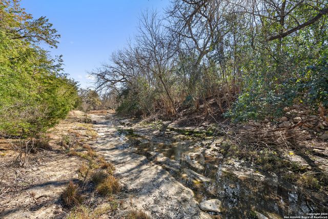 111 La Luna Drive, Blanco, TX 78606