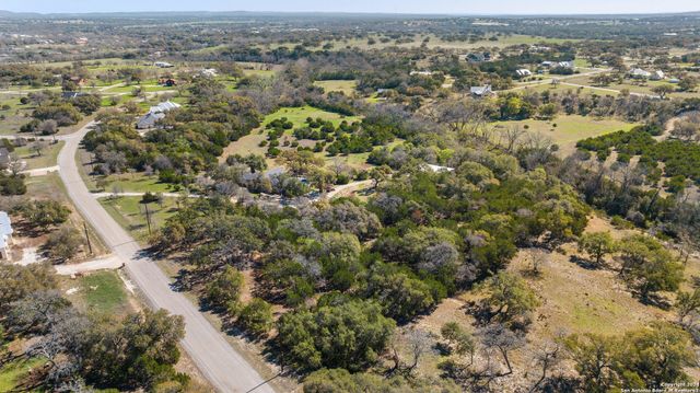 111 La Luna Drive, Blanco, TX 78606