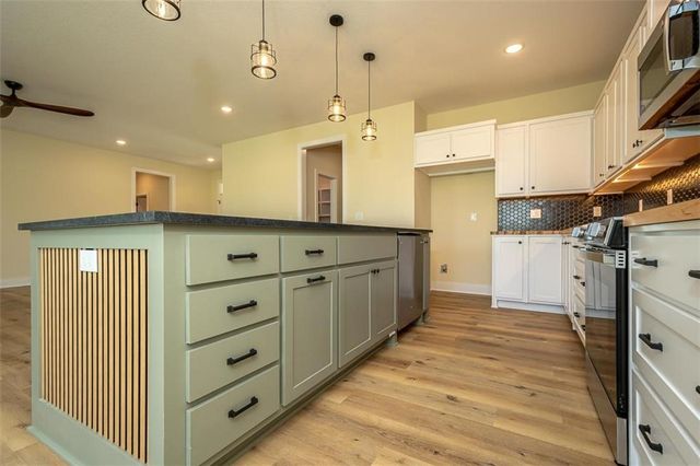 1018 Bluestem Circle, Baldwin City, KS 66006