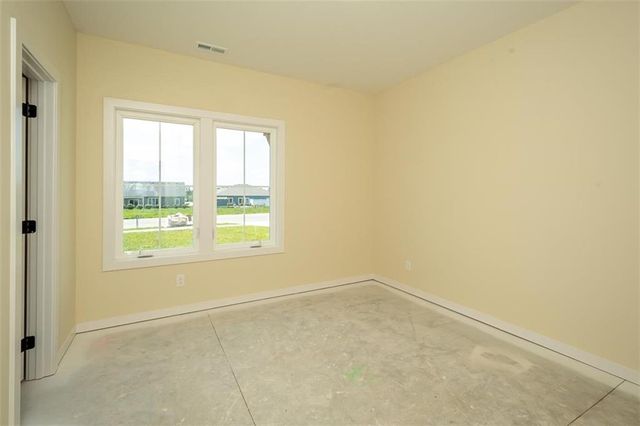 1018 Bluestem Circle, Baldwin City, KS 66006