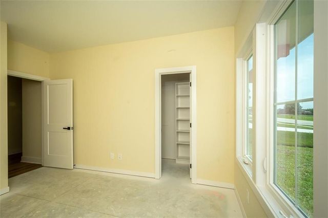 1018 Bluestem Circle, Baldwin City, KS 66006