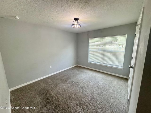 549 Como Avenue NE, Palm Bay, FL 32907