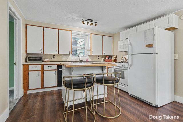 12 Travis Street, Grand Rapids, MI 49505