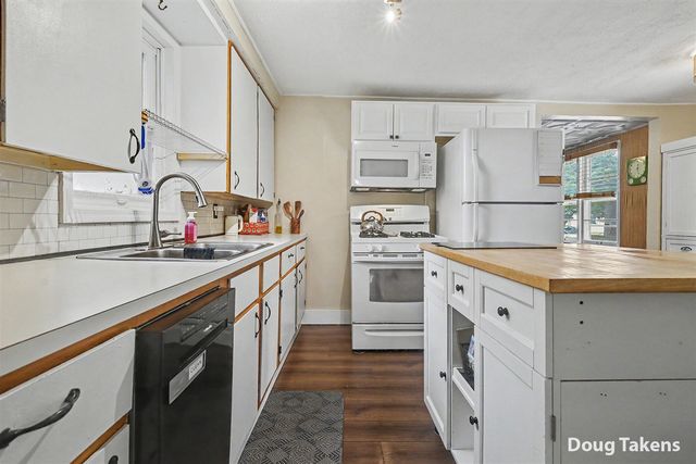 12 Travis Street, Grand Rapids, MI 49505