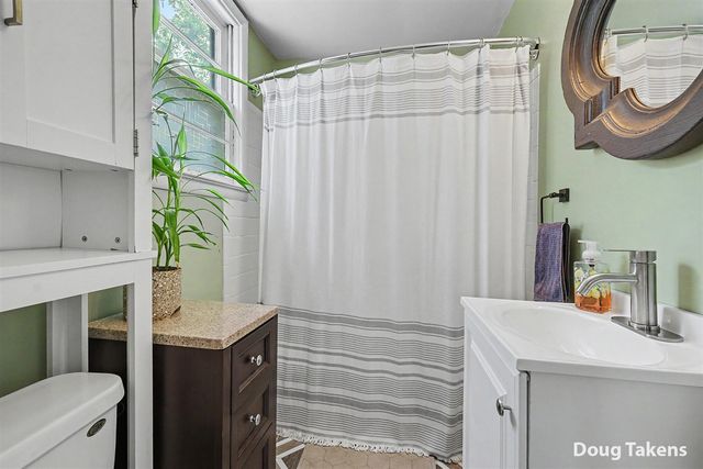12 Travis Street, Grand Rapids, MI 49505