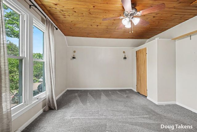 12 Travis Street, Grand Rapids, MI 49505