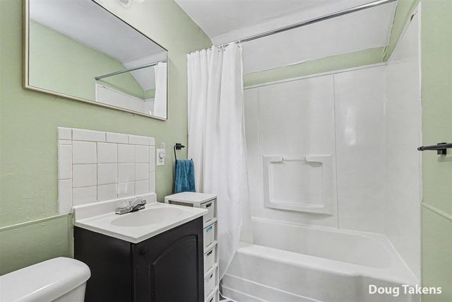 12 Travis Street, Grand Rapids, MI 49505
